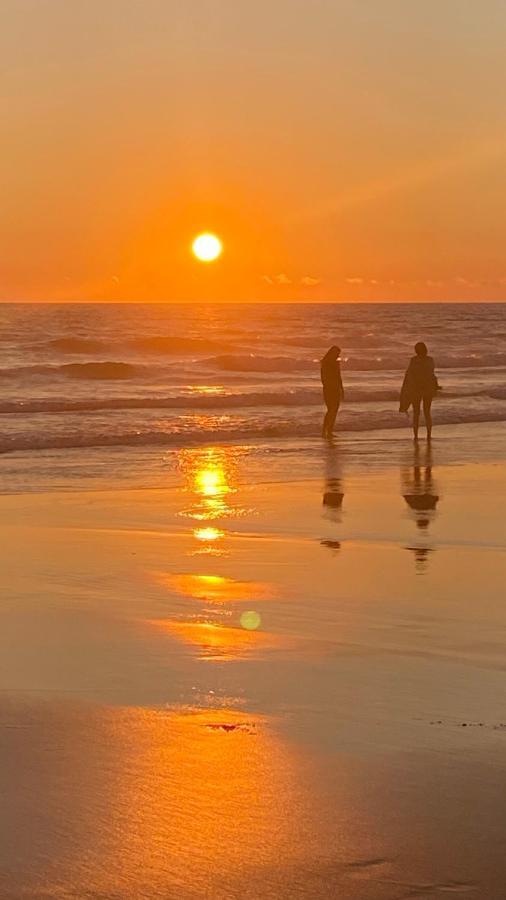 Rock'S Beach Spot Suit Costa da Caparica Esterno foto